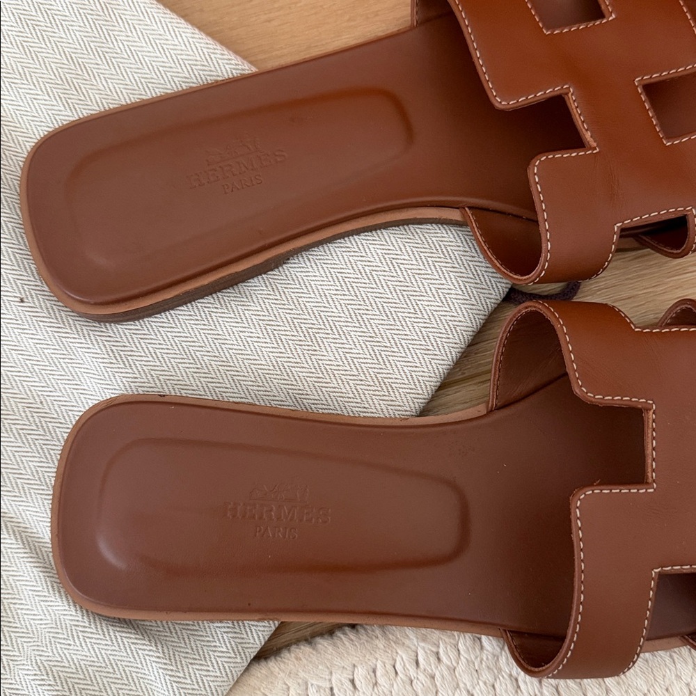 Hermès Oran Brown Leather Slide Sandals - Picture 4 of 8